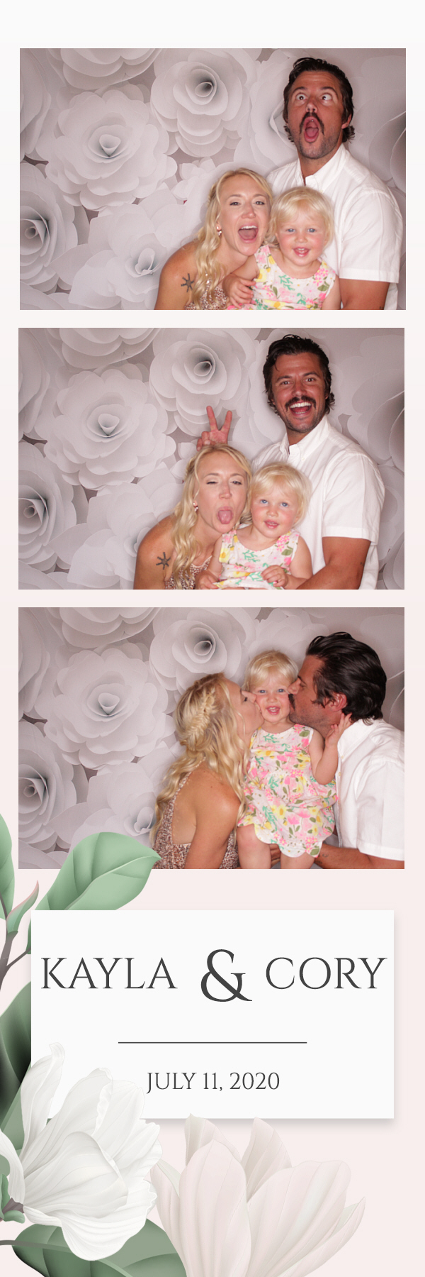 Kayla and Cory Wedding | View more photos from the event at gallery.photoboothbillings.com/u/PhotoBoothBillings/Kayla-and-Cory-Wedding